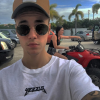 Justin Bieber en vacances avec Hailey Baldwin et son petit frère Jaxon. Il porte un Tee-shirt Yeezus, la marque de Kanye West / photo postée sur Instagram, le 29 décembre 2015.