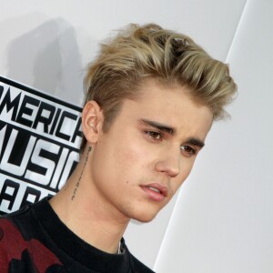 Justin Bieber - La 43ème cérémonie annuelle des "American Music Awards" à Los Angeles, le 22 novembre 2015.