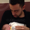 Xavi avec sa fille Asia, née le 3 janvier 2016 à Doha (Qatar).