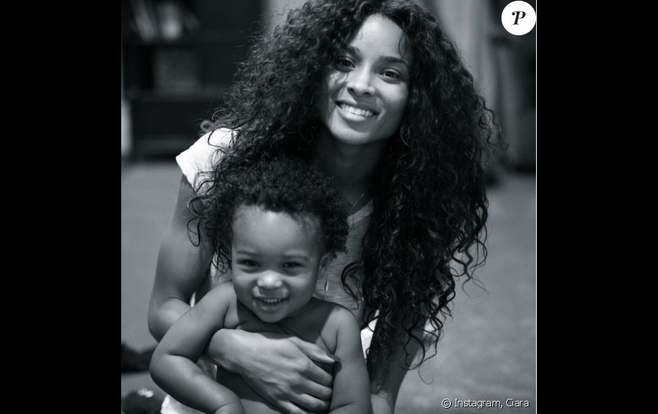 Ciara et son fils Future. Photo publiée le 26 décembre 2015. - Purepeople