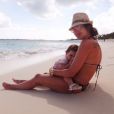 Tamara Ecclestone en train d'allaiter sa fille Sophia - Photo publiée le 15 juin 2015