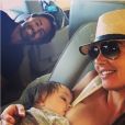 Tamara Ecclestone en train d'allaiter sa fille Sophia - Photo publiée le 21 juillet 2015