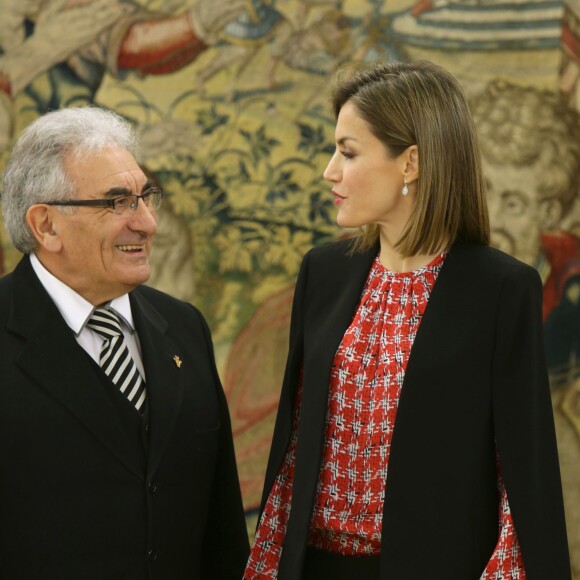 La reine Letizia d'Espagne assurait ses premières audiences de l'année 2016, le 8 janvier au palais de la Zarzuela.