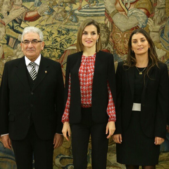 La reine Letizia d'Espagne assurait ses premières audiences de l'année 2016, le 8 janvier au palais de la Zarzuela.