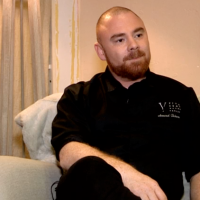 Hell's Kitchen : Rencontre avec Arnaud Tabarec, le pire cauchemar des candidats