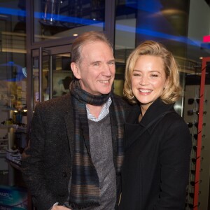 Exclusif - Virginie Efira et son père André Efira - Avant-première du film "Et ta soeur" au cinéma UGC Toison D'or à Bruxelles en Belgique le 13 janvier 2016.