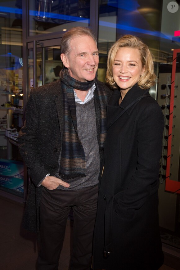 Exclusif - Virginie Efira et son père André Efira - Avant-première du film "Et ta soeur" au cinéma UGC Toison D'or à Bruxelles en Belgique le 13 janvier 2016.