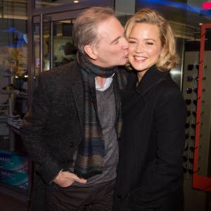 Exclusif - Virginie Efira et son père André Efira - Avant-première du film "Et ta soeur" au cinéma UGC Toison D'or à Bruxelles en Belgique le 13 janvier 2016.