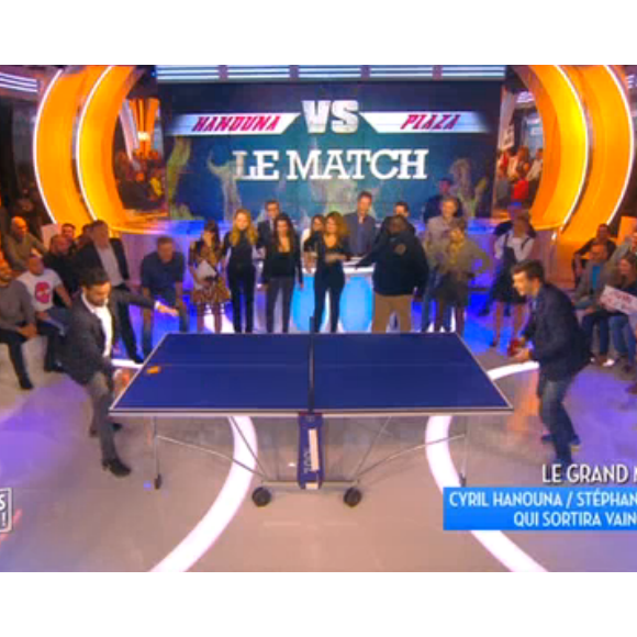 Cyril Hanouna perd au ping-pong face à Stéphane Plaza, le 13 janvier 2016 sur D8 dans "Touche pas à mon poste".