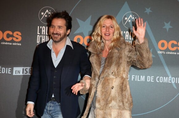 Edouard Baer, Sandrine Kiberlain lors du 19e Festival International du film de Comédie de l'Alpe d'Huez, le 15 janvier 2016.