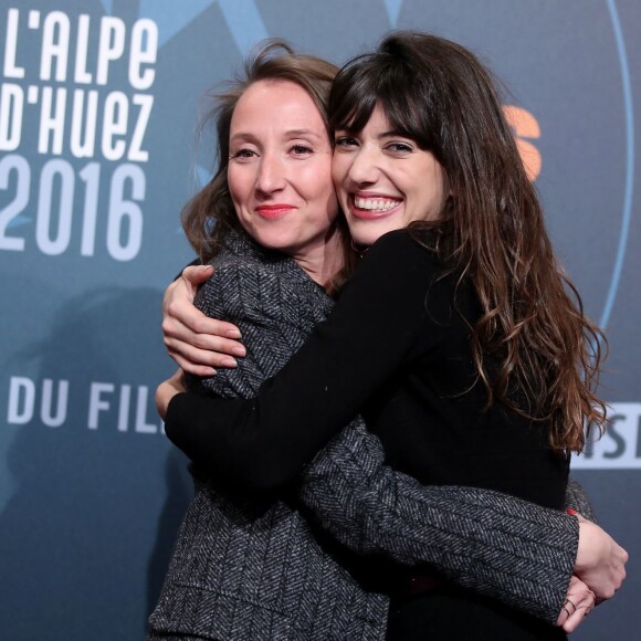 Audrey Lamy, Vanessa Guide lors du 19e Festival International du film de Comédie de l'Alpe d'Huez, le 15 janvier 2016.