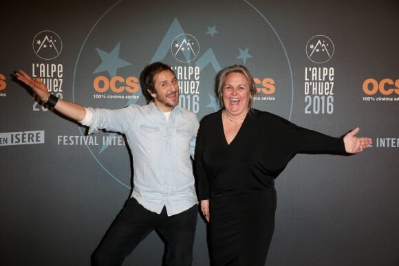 Valérie Damidot et Phil (Philippe Auriel) lors du 19e Festival International du film de Comédie de l'Alpe d'Huez, le 15 janvier 2016.