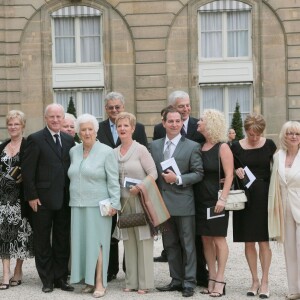 Dècès de Daniel Dion, frère de Céline Dion, des suites d'un cancer à 59 ans - Céline Dion faite Chevalier de la légion d'honneur à Paris en mai 2008.