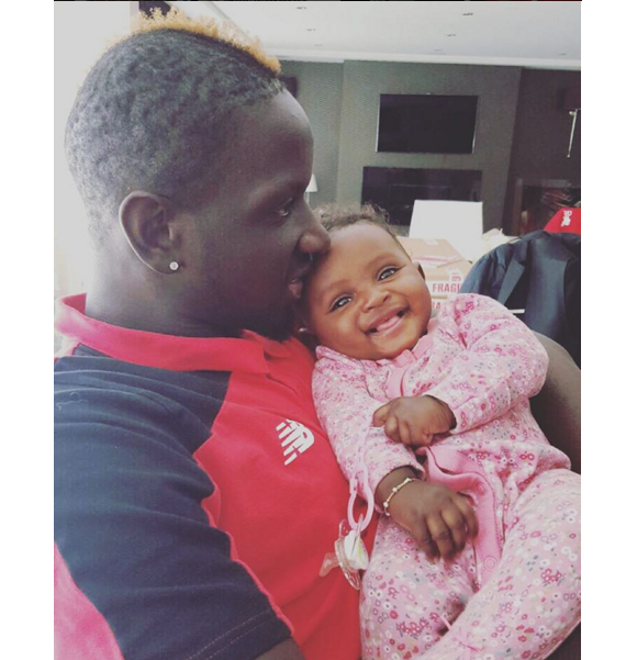 Mamadou Sakho et sa petite dernière Sienna - Photo publiée le 19 décembre 2015