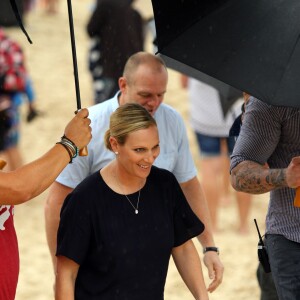 Zara Phillips avec son mari Mike Tindall lors de la compétition hippique Magic Millions Barrier Draw sur la Gold Coast en Australie le 5 janvier 2016.