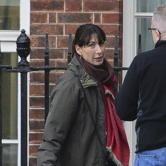 Samantha Cameron quitte Downing St for pour aller passer le weekend à la campagne après le rendez vous de David Cameron avec Amal Clooney et l'ancien président des Maldives Mohamed Nasheed, le 23 janvier 2016 à Londres