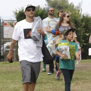 Exclusif - Kevin Federline emmène ses enfants Jayden et Sean jouer au foot à Woodland Hills, le 17 mai 2015