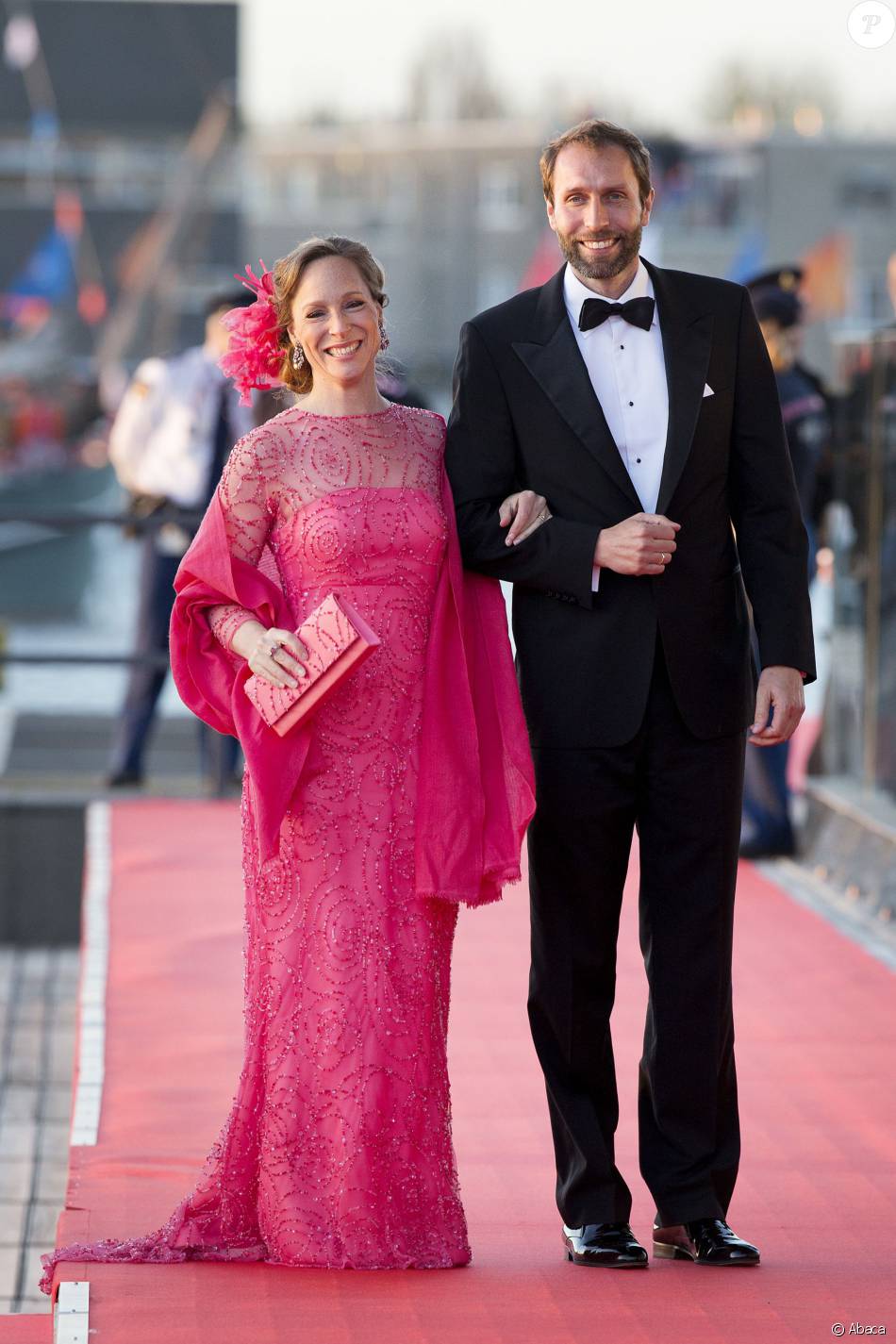 La princesse Margarita de BourbonParme et son mari Tjalling ten Cate à Amsterdam le 30 avril La princesse Margarita de BourbonParme et son mari Tjalling ten Cate à Amsterdam le 30 avril