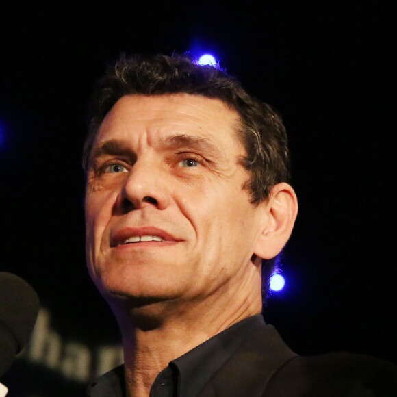 Exclusif - Le chanteur Marc Lavoine inaugure sa statue de cire au Musée Grévin à Paris le 1er février 2016. ©Denis Guignebourg/Bestimage