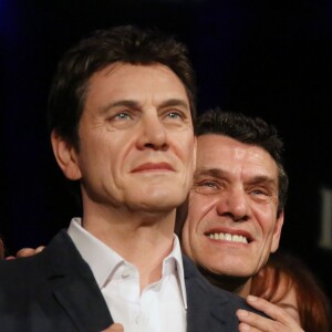 Exclusif - Le chanteur Marc Lavoine inaugure sa statue de cire au Musée Grévin à Paris le 1er février 2016. ©Denis Guignebourg/Bestimage
