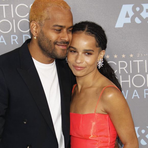 Zoë Kravitz et son compagnon Twin Shadow (George Lewis Jr.) lors du 21ème gala annuel des "Critics' choice Awards" à Santa Monica, le 18 janvier 2016.