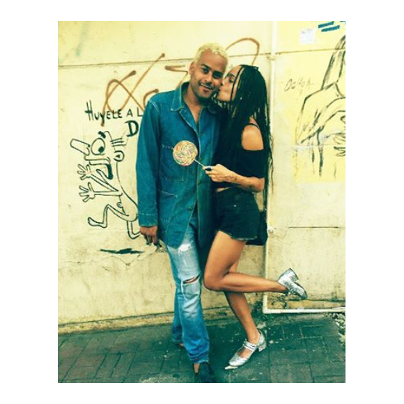 Zoë Kravitz a publié une photo avec son chéri Twin Shadow sur sa page Instagram, au mois de janvier 2016.