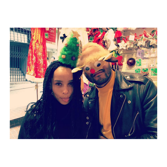 Zoë Kravitz a publié une photo avec son chéri Twin Shadow sur sa page Instagram, au mois de décembre 2015.