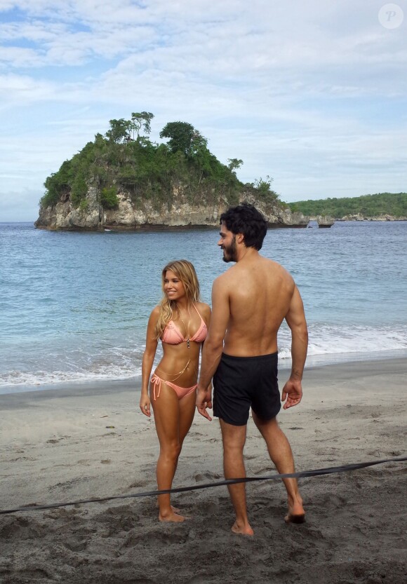 Exclusif - Sylvie Meis, l'ex de Rafael van der Vaart, en plein shooting à Bali le 4 février 2016