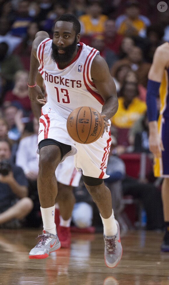James Harden lors de la rencontre entre les Houston Rockets et les Los Angeles Lakers à Houston, le 8 janvier 2014