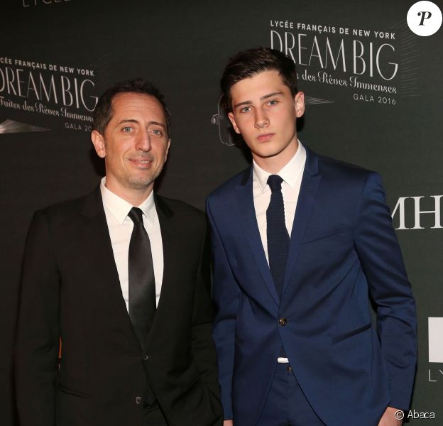 Gad Elmaleh et son fils Noé - Gala du Lycée français de New York honorant l'humoriste, le 6 février 2016