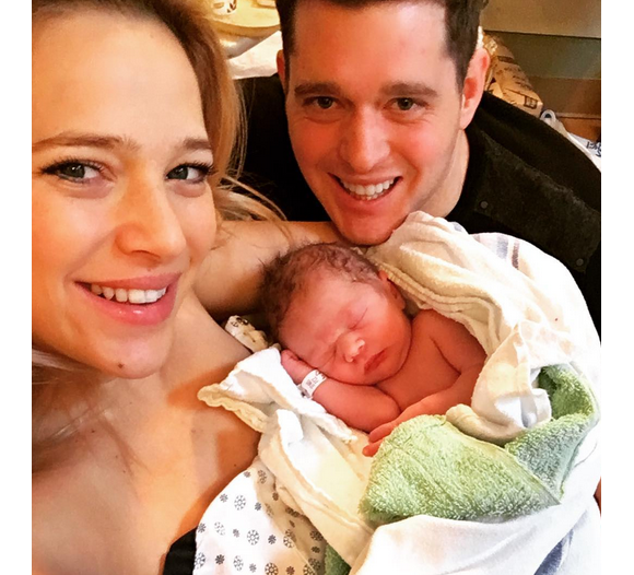 Michael Bublé a publié une photo de lui et son fils Elias ainsi que sa femme Luisana Lopilato sur sa page Instagram, au mois de février 2016.