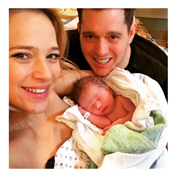 Michael Bublé a publié une photo de lui et son fils Elias ainsi que sa femme Luisana Lopilato sur sa page Instagram, au mois de février 2016.