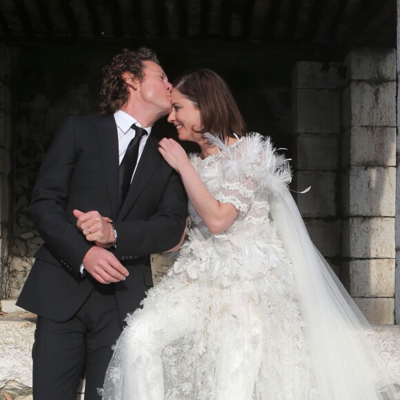 Mariage de Anna Mouglalis et Vincent Rae à Saint-Paul de Vence le 22 mars 2013.