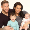 Sergio Ramos et Pilar Rubio avec leurs deux enfants le 14 février 2016