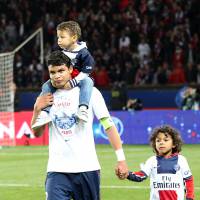 Thiago Silva : Capitaine du PSG et papa dévoué pour ses deux garçons