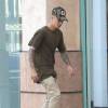 Exclusif - Justin Bieber fait du skateboard à Beverly Hills le 17 janvier 2016.