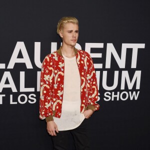 Justin Bieber au défilé Saint-Laurent à Hollywood le 10 février 2016.