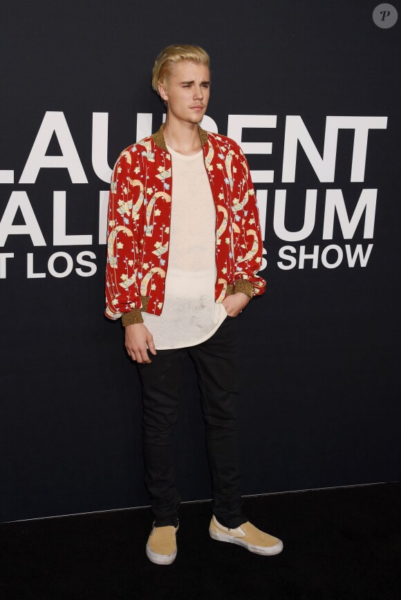 Justin Bieber au défilé Saint-Laurent à Hollywood le 10 février 2016.
