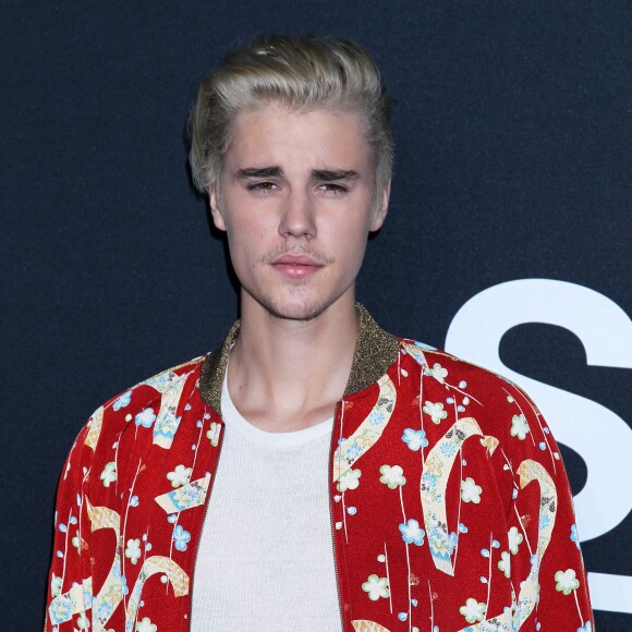 Justin Bieber au défilé Saint Laurent à Hollywood le 10 février 2016.