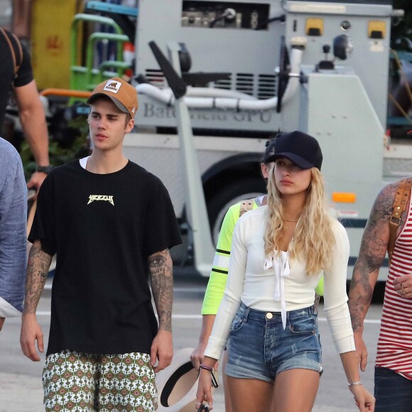 Justin Bieber et Hailey Baldwin quitte St Barts en jet privé, le 1er janvier 2016