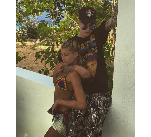 Justin Bieber et Hailey Baldwin en vacances sous le soleil. Photo publiée sur Instagram au mois de janvier 2016.