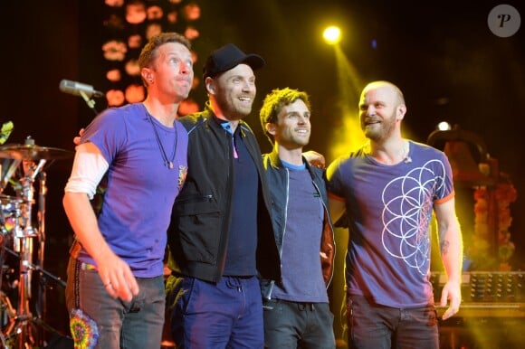 Coldplay sur la scène des NME Awards à l'O2 Brixton Academy à Londres, le 17 février 2016.