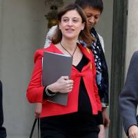 Juliette Méadel enceinte : La nouvelle secrétaire d'Etat dévoile son ventre rond