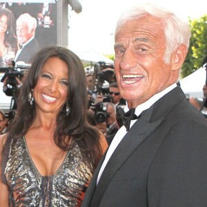Jean-Paul Belmondo et Barbara Gandolfi à Cannes en mai 2011. 