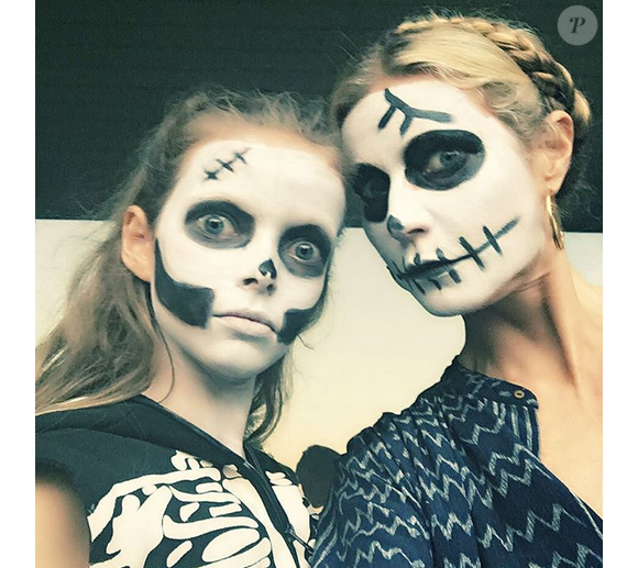 Gwyneth Paltrow a publié sur sa page Instagram une photo d'elle avec sa fille Apple Martin au mois d'octobre 2015.