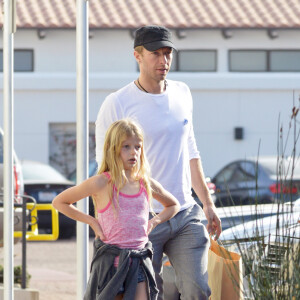 Chris Martin et sa fille Apple dans les rues de Malibu, le 25 janvier 2014