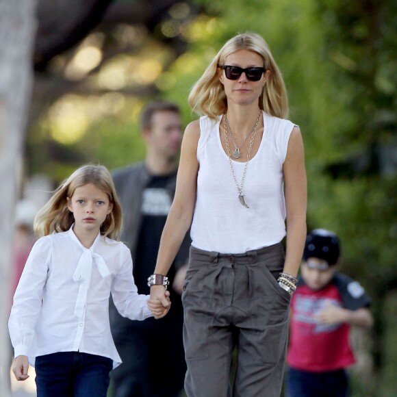 Gwyneth Paltrow et Apple Martin dans les rues de Los angeles, le 26 octobre 2012