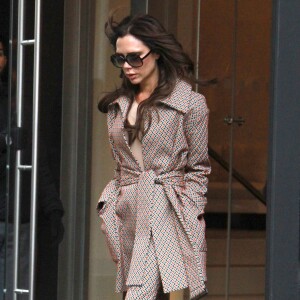 Victoria Beckham sort d'un immeuble à New York, le 9 février 2016.