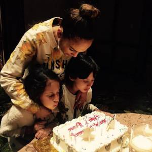 Jennifer Lopez fête les 8 ans de ses enfants, février 2016