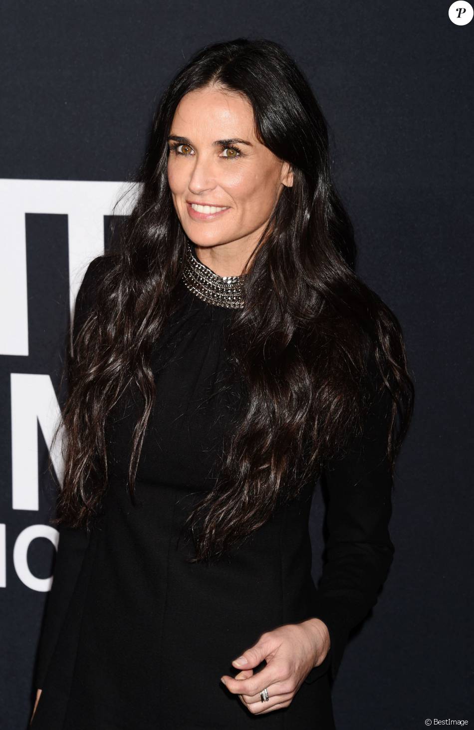 Demi Moore au défilé Saint-Laurent à Hollywood le 10 février 2016